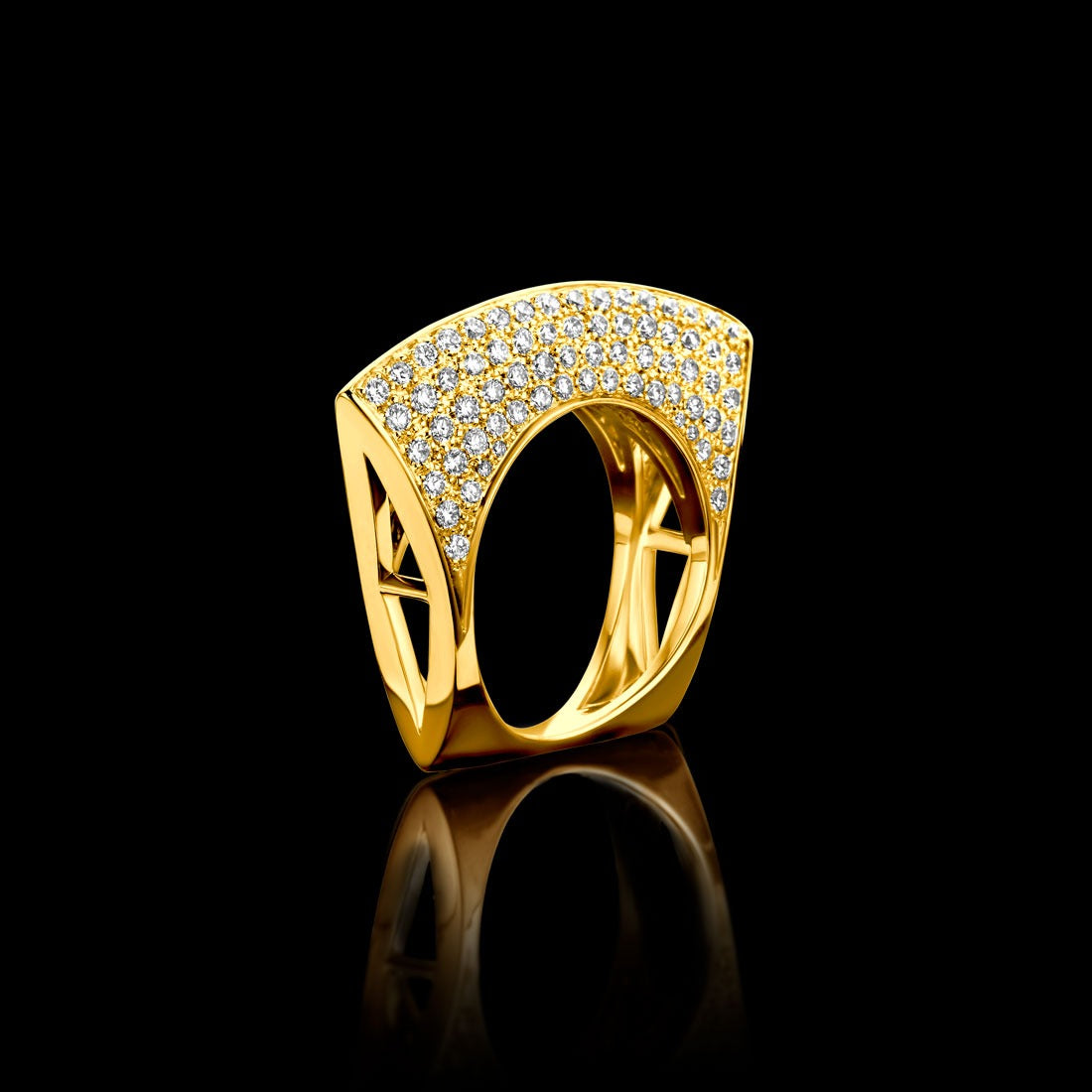 LOTUS RING IN YELLOW GOLD WITH WHITE DIAMONDS
